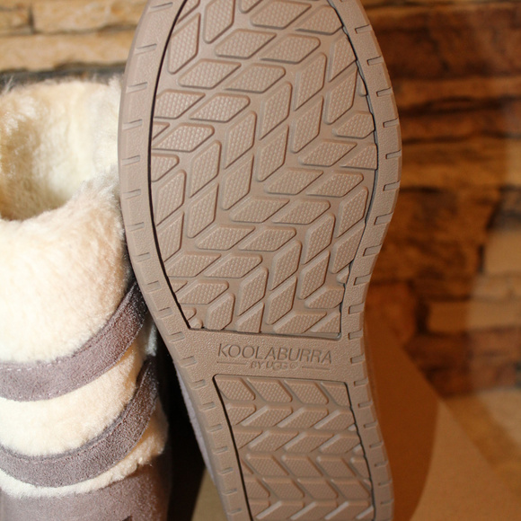 UGG KOOLABURRA GIRL'S SUEDE‎ BUCKLE BOOTS GRAY - Picture 7 of 7